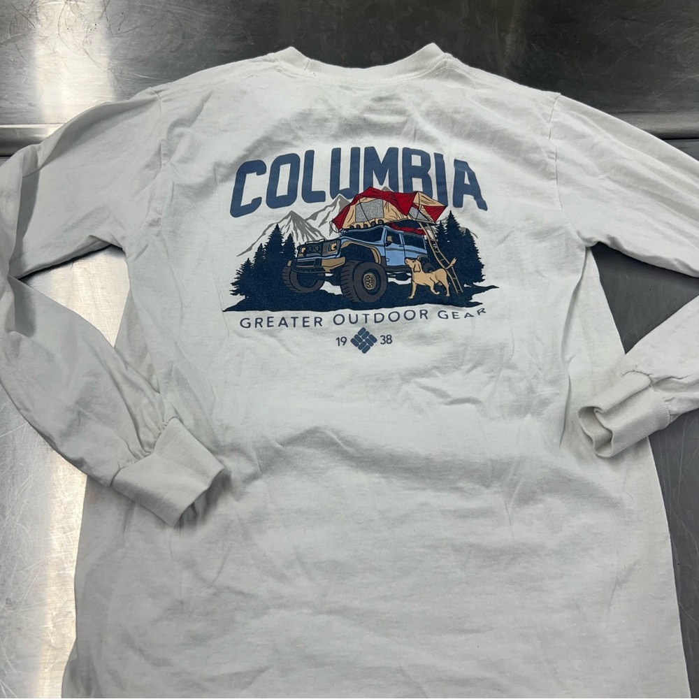 Columbia Sportswear Company Truck🛻 Tent⛺️ Graphic long sleeve Tee👕 Size S - Picture 5 of 5